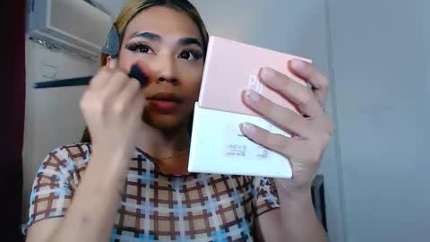 Ava online show from 10.01.25