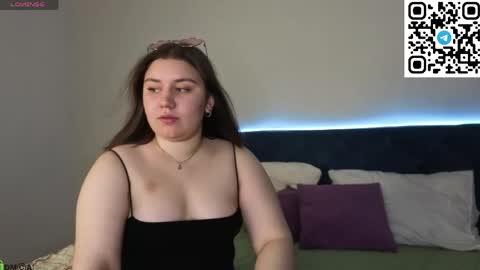 Snapshot of ava_sterling chatting on 06.03.26 ava_sterling online show from 06.03.26
