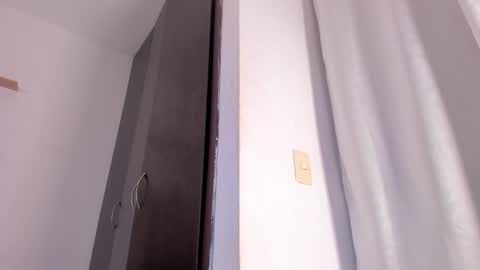 Avaline Help me reach 100 likes TRANSMISSION EVERY DAY FROM 39 PM online show from 02.05.25