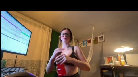 Snapshot of avallanchee chatting on 06.03.26 avallanchee online show from 06.03.26