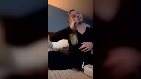 Ava Rose online show from 02.04.26