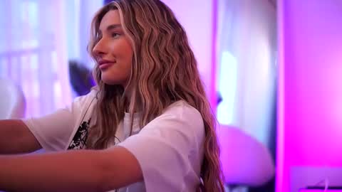 Carina online show from 03.06.25