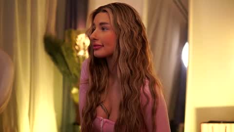 Carina online show from 03.07.25