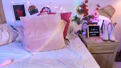 Sara    0n1y F4ns sara2786  online show from 04.24.26