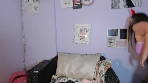 avawhiite online show from 04.11.26