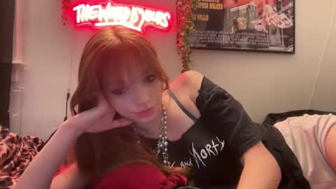 Snapshot of avaxlee chatting on 06.06.26 avaxlee online show from 06.06.26