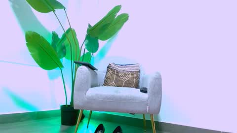 Snapshot of aveline_nuit chatting on 02.23.26 Hi im aqua is nice with me online show from 02.23.26