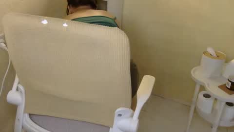 Snapshot of averageuncut1 chatting on 11.10.25 Rhian online show from 11.10.25