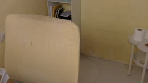 Snapshot of averageuncut1 chatting on 11.13.25 Rhian online show from 11.13.25