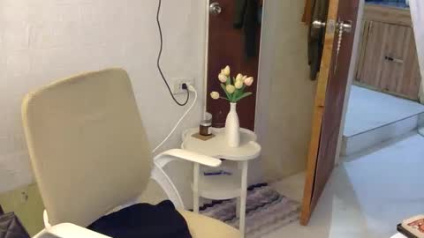 Rhian online show from 11.24.25