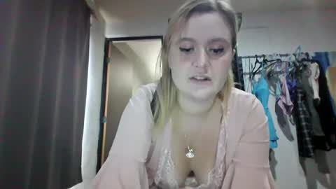 Avery Doll online show from 06.28.26