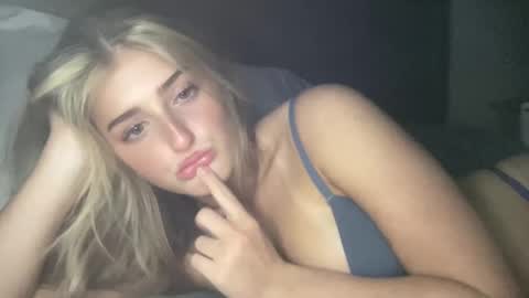 averymillerr online show from 01.11.25