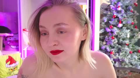Snapshot of avgustina_love chatting on 01.25.25 avgustina_love online show from 01.25.25