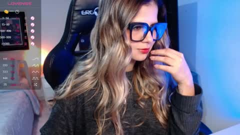 Avrill Morgan online show from 10.07.25