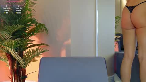 AVRILL CYRUX online show from 10.07.25