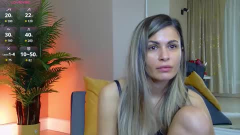 AVRILL CYRUX online show from 03.03.26