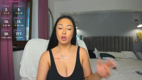 Jolie online show from 11.15.25