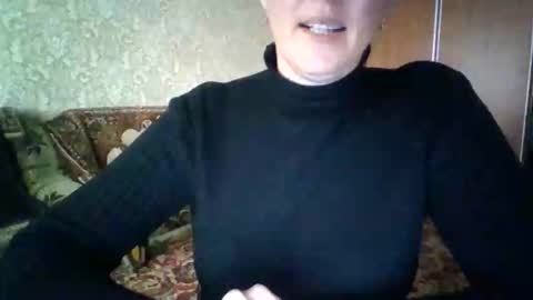 Snapshot of awesomeladyy chatting on 10.19.25 awesomeladyy online show from 10.19.25