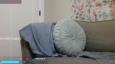 Snapshot of awfullyaudrey chatting on 02.12.25 AudreySins online show from 02.12.25