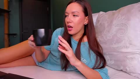 Snapshot of awgustina_sweetheart22 chatting on 02.02.25 Awgustina online show from 02.02.25