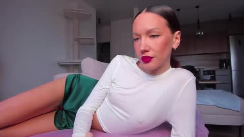 Snapshot of awgustina_sweetheart22 chatting on 10.20.25 Awgustina online show from 10.20.25