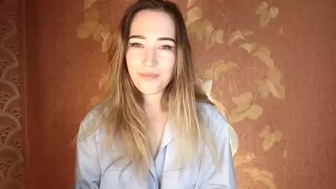 Awora Wolf online show from 09.18.25