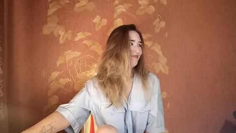 Awora Wolf online show from 10.07.25