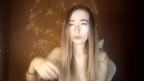 Awora Wolf online show from 11.06.25