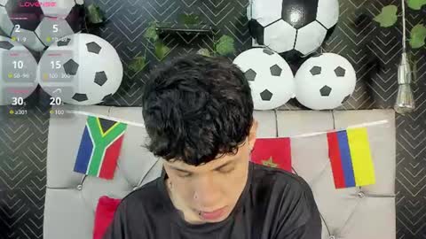 Snapshot of axel_evanss chatting on 07.18.26 Axel Evanss online show from 07.18.26