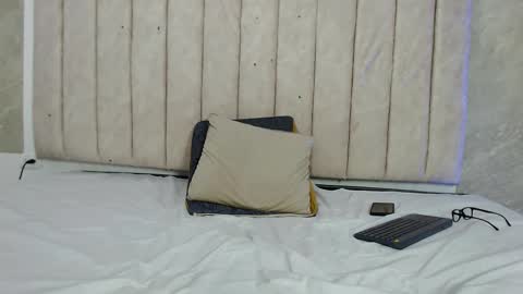 axel_grays online show from 03.08.25