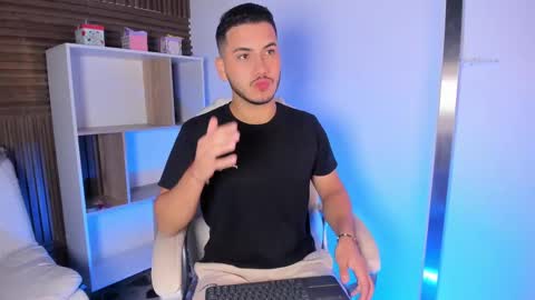 axel_grey_ online show from 09.20.25