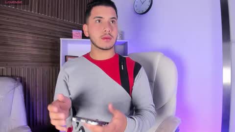 axel_grey_ online show from 11.23.25