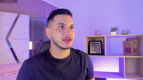 axel_grey_ online show from 06.20.26