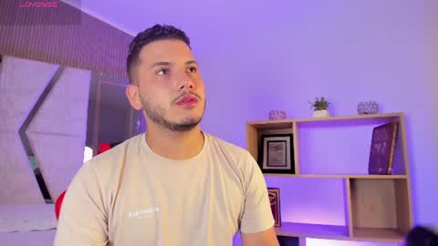 axel_grey_ online show from 07.16.26