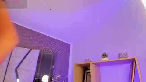 axel_grey_ online show from 07.17.26