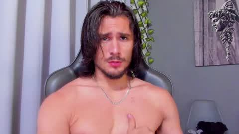 Axel online show from 02.24.25
