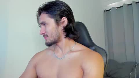 Axel online show from 09.30.25