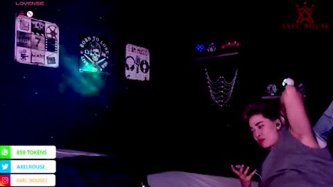 Snapshot of axel_rouse1 chatting on 10.04.25 Axel Rouse online show from 10.04.25