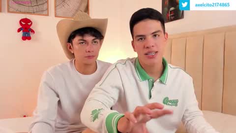 Snapshot of axel_sliim chatting on 10.10.25 axel slim online show from 10.10.25