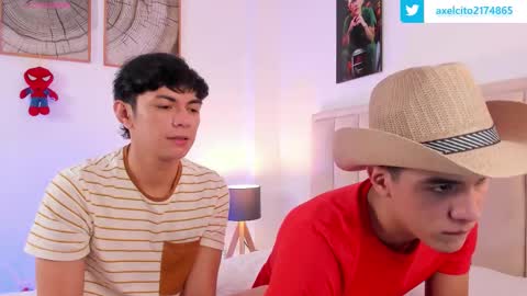 Snapshot of axel_sliim chatting on 10.11.25 axel slim online show from 10.11.25