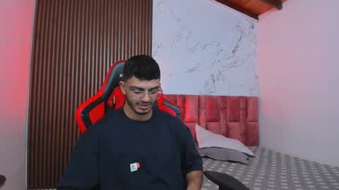 Axel  online show from 12.26.24