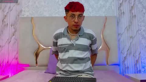 AXEL  online show from 01.10.26