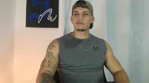 INDEPENDENT MODEL  online show from 02.04.25