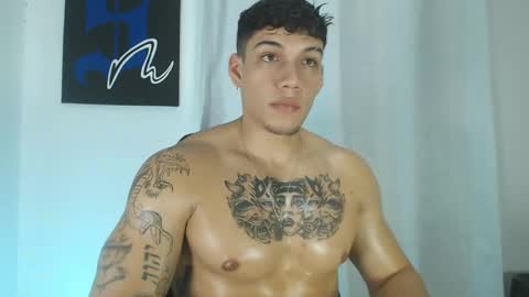 INDEPENDENT MODEL  online show from 02.23.25
