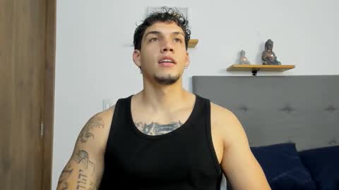 Snapshot of axel_taylor21 chatting on 10.25.25 INDEPENDENT MODEL online show from 10.25.25