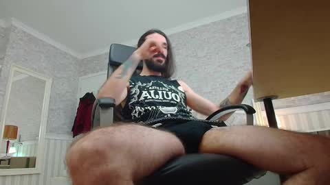 Snapshot of axelcolton chatting on 12.27.24 AxelColton online show from 12.27.24
