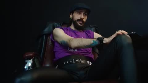 Snapshot of axelcolton chatting on 01.23.25 AxelColton online show from 01.23.25