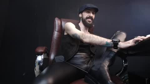 Snapshot of axelcolton chatting on 02.14.25 AxelColton online show from 02.14.25