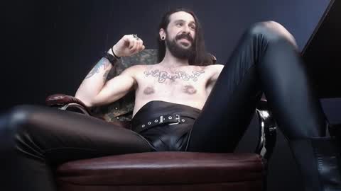 Snapshot of axelcolton chatting on 02.20.25 AxelColton online show from 02.20.25