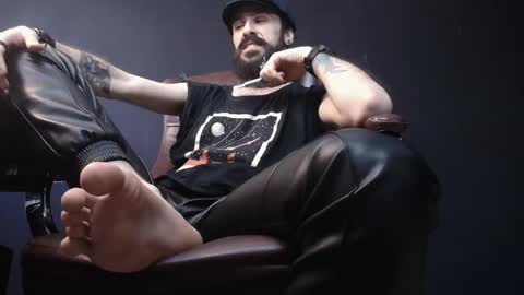 Snapshot of axelcolton chatting on 03.03.25 AxelColton online show from 03.03.25
